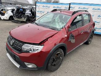 Schadeauto Dacia Sandero Essentiel 2019/7