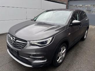 skadebil auto Opel Grandland X Elegance Plug-in-Hybrid 4 300PK 2022/1