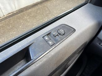 Peugeot Expert 231S 2.0 BlueHDI 120 Premium Pack | Storing AdBlue picture 26