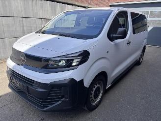 Käytettyjen commercial vehicles Opel Vivaro Basis M (L2) 2.0 (106kW) Dubbelcabine 5P EU6 2024/6