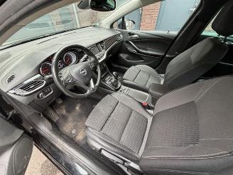 Opel Astra Sportstourer 1.2 Turbo Business Start/Stop MOTOR DEFECT! picture 11