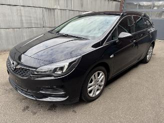 Coche accidentado Opel Astra Sportstourer 1.2 Turbo Business Start/Stop MOTOR DEFECT! 2020/12