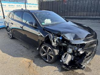 Opel Astra Sports Tourer GS Head up picture 2