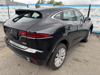 Jaguar E-Pace HSE AWD 300 Sport picture 3