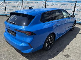 Opel Astra Sports Tourer GS 1.2 (96kW) picture 3