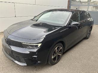 krockskadad bil auto Opel Astra Sports Tourer GS. 1.2 Turbo (96 kW/130 PS) AT-8 Start/Stop Matrix 2025/4