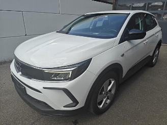 skadebil auto Opel Grandland X Business Edition Plug-in-Hybrid 225 PK 2022/11