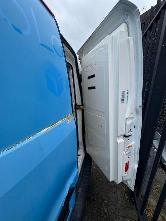 Ford Transit Custom 340 L2 Trend picture 10