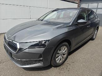  Skoda Octavia Combi 1.5 TSI mHEV 110 kW Ambition 2026/4