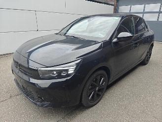 Damaged car Opel Corsa GS 1.2 Direct Injection Turbo 100 kW(136 PS)48V Hybrid.6-Gang-Doppelkupplungsgetriebe(eDCT) 2025/5