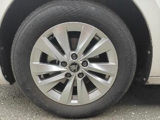 Skoda Octavia Combi 1.5 TSI mHEV 110 kW Selection DSG picture 14