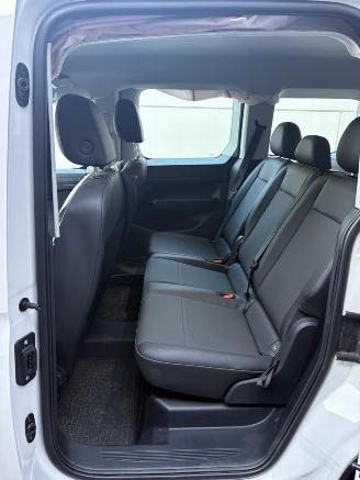 Volkswagen Caddy Life 75 KW 5 Sitzer picture 10