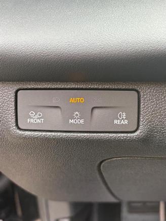 Volkswagen T-Roc 1.5 eTSI 110 kW R-Line picture 24