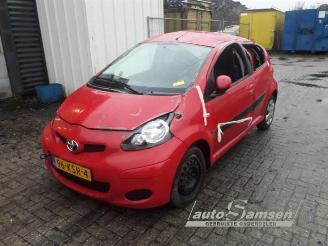 Uttjänta bilar auto Toyota Aygo Aygo (B10), Hatchback, 2005 / 2014 1.0 12V VVT-i 2010/2