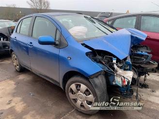 Toyota Yaris Yaris II (P9), Hatchback, 2005 / 2014 1.3 16V VVT-i picture 2