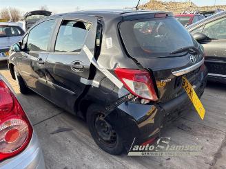 Toyota Yaris Yaris III (P13), Hatchback, 2010 / 2020 1.0 12V VVT-i picture 4