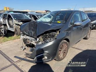 Uttjänta bilar auto Peugeot 208 208 I (CA/CC/CK/CL), Hatchback, 2012 / 2019 1.6 Blue HDi 100 2015/12