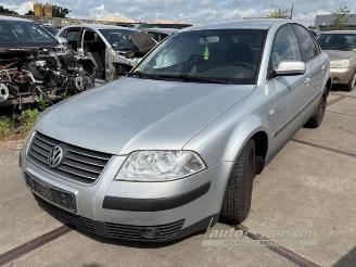 Auto da rottamare Volkswagen Passat Passat (3B3), Sedan, 2000 / 2005 2.0 20V 2002/6
