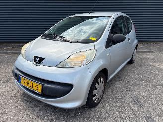 krockskadad bil auto Peugeot 107  2009/1