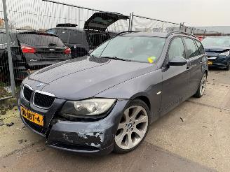 uszkodzony samochody osobowe BMW 3-serie  2006/1