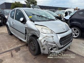  Peugeot 107 107, Hatchback, 2005 / 2014 1.0 12V 2013/2