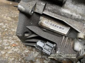 Renault Clio Clio IV (5R), Hatchback 5-drs, 2012 / 2021 1.5 Energy dCi 90 FAP picture 14
