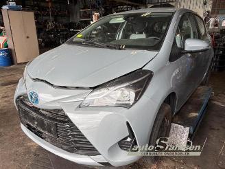 Vrakbiler auto Toyota Yaris Yaris III (P13), Hatchback, 2010 / 2020 1.5 16V Hybrid 2018/12