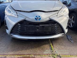 Toyota Yaris Yaris III (P13), Hatchback, 2010 / 2020 1.5 16V Hybrid picture 16