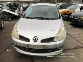 Vrakbiler auto Renault Clio Clio III (BR/CR), Hatchback, 2005 / 2014 1.2 16V 75 2006/10