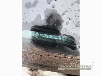 Renault Clio  picture 15