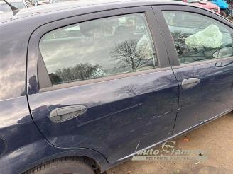 Fiat Punto Punto Evo (199), Hatchback, 2009 / 2012 1.2 Euro 5 picture 12