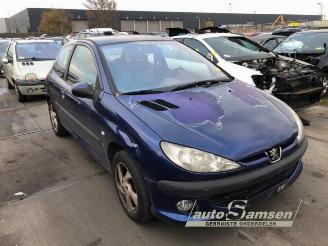 Peugeot 206 206 (2A/C/H/J/S), Hatchback, 1998 / 2012 1.6 16V picture 2