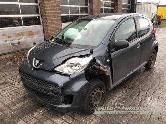 Vrakbiler auto Peugeot 107 107, Hatchback, 2005 / 2014 1.0 12V 2011/10