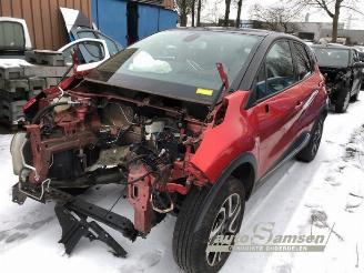 Vrakbiler auto Renault Captur Captur I (2R), SUV, 2013 0.9 Energy TCE 12V 2016/2