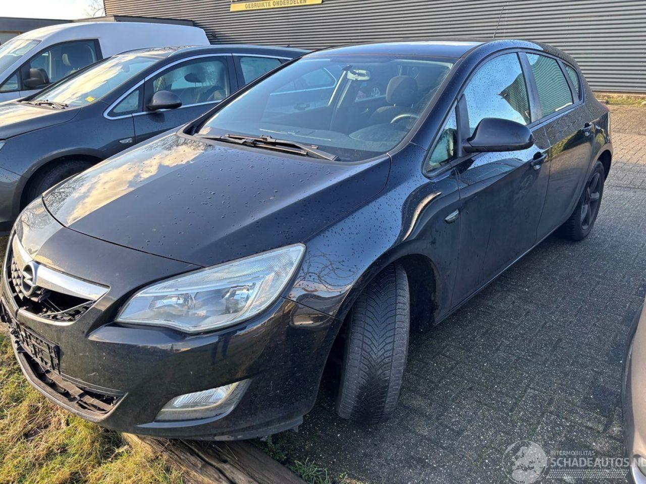 Opel Astra Astra J Hatchback - 1.4 16V ecoFLEX Hatchback 4Dr Benzine 1.398cc 74kW (101pk) FWD 2009-12/2015-10 (PC6EB; PC6ET; PD6EB; PD6ET; PE6EB; PF6EB) A14XER