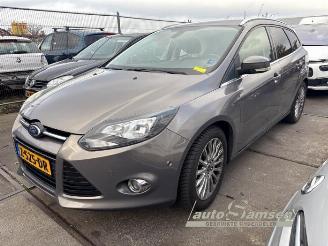 Vrakbiler auto Ford Focus Focus 3 Wagon, Combi, 2010 / 2020 1.0 Ti-VCT EcoBoost 12V 125 2013/6