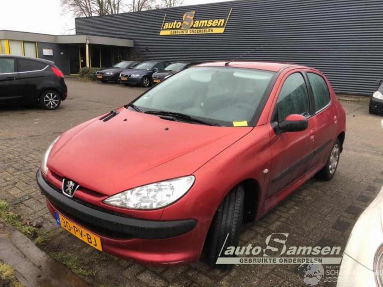 Peugeot 206 206 (2A/C/H/J/S), Hatchback, 1998 / 2012 1.4 XR,XS,XT,Gentry