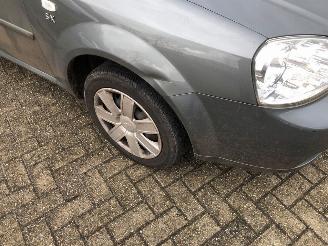 Chevrolet Nubira  picture 8