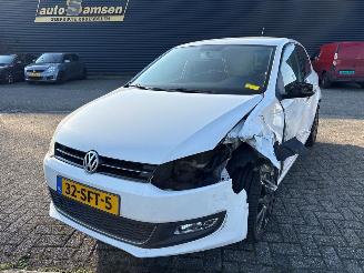 damaged passenger cars Volkswagen Polo  2011/9