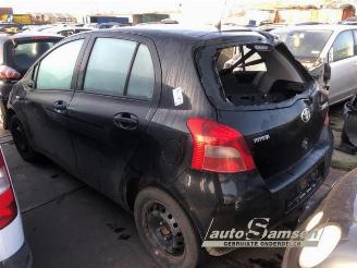 Uttjänta bilar auto Toyota Yaris Yaris II (P9), Hatchback, 2005 / 2014 1.3 16V VVT-i 2009/5