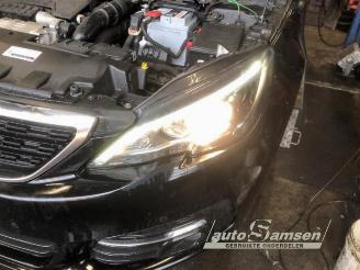 Peugeot 308 308 SW (L4/L9/LC/LJ/LR), Combi 5-drs, 2014 / 2021 1.2 12V e-THP PureTech 110 picture 12