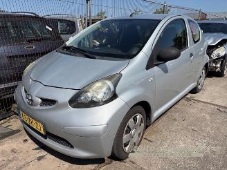 Purkuautot passenger cars Toyota Aygo Aygo (B10), Hatchback, 2005 / 2014 1.0 12V VVT-i 2008/3