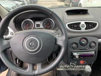 Renault Clio Clio III (BR/CR), Hatchback, 2005 / 2014 1.2 16V 75 picture 8