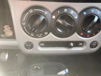 Suzuki Ignis Airco - New Ignis (MH) Hatchback 5-drs 2003 / 2007 - 1.3 16V Hatchback 4Dr Benzine 1.328cc 69kW (94pk) FWD 2003-09/2007-12 (MHX51) M13AVVT picture 6