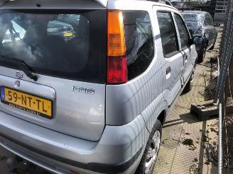 Suzuki Ignis Airco - New Ignis (MH) Hatchback 5-drs 2003 / 2007 - 1.3 16V Hatchback 4Dr Benzine 1.328cc 69kW (94pk) FWD 2003-09/2007-12 (MHX51) M13AVVT picture 4