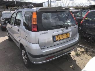 Suzuki Ignis Airco - New Ignis (MH) Hatchback 5-drs 2003 / 2007 - 1.3 16V Hatchback 4Dr Benzine 1.328cc 69kW (94pk) FWD 2003-09/2007-12 (MHX51) M13AVVT picture 3