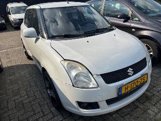 krockskadad bil auto Suzuki Swift  2009/7