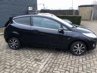 Ford Fiesta 1.6 TDCI - Fiesta 6 (JA8) Hatchback 2008 / 2017 - 1.6 TDCi 16V 95 Hatchback  Diesel 1,560cc 70kW (95pk) FWD 2010-02/2015-12  TZJB picture 3