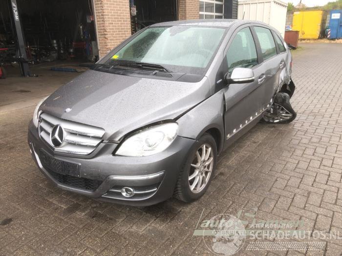 Mercedes B-klasse B (W245), Hatchback, 2005 / 2011 1.7 B-180 16V