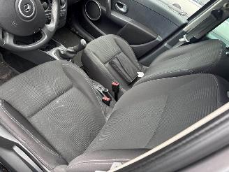 Renault Clio  picture 8